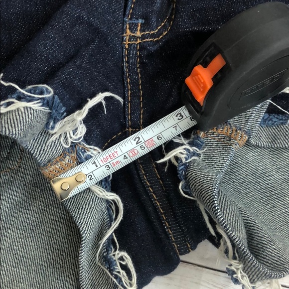 Abercrombie & Fitch Jean Shorts - Picture 10 of 12